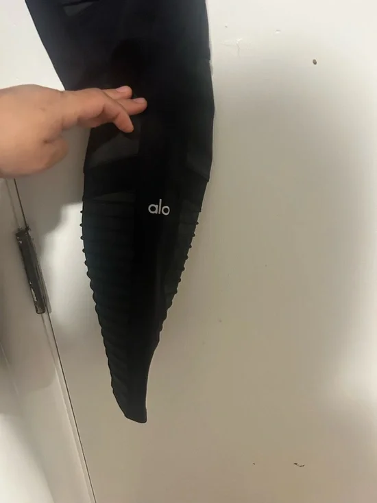 ALO Yoga Black High-Waist Moto Ribbed Leggings - Picture 7 of 7